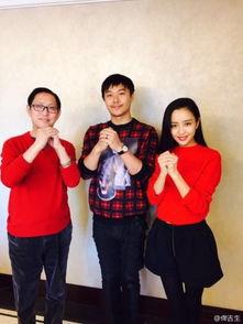 明星怎样过年的,揭秘明星独特过年方式